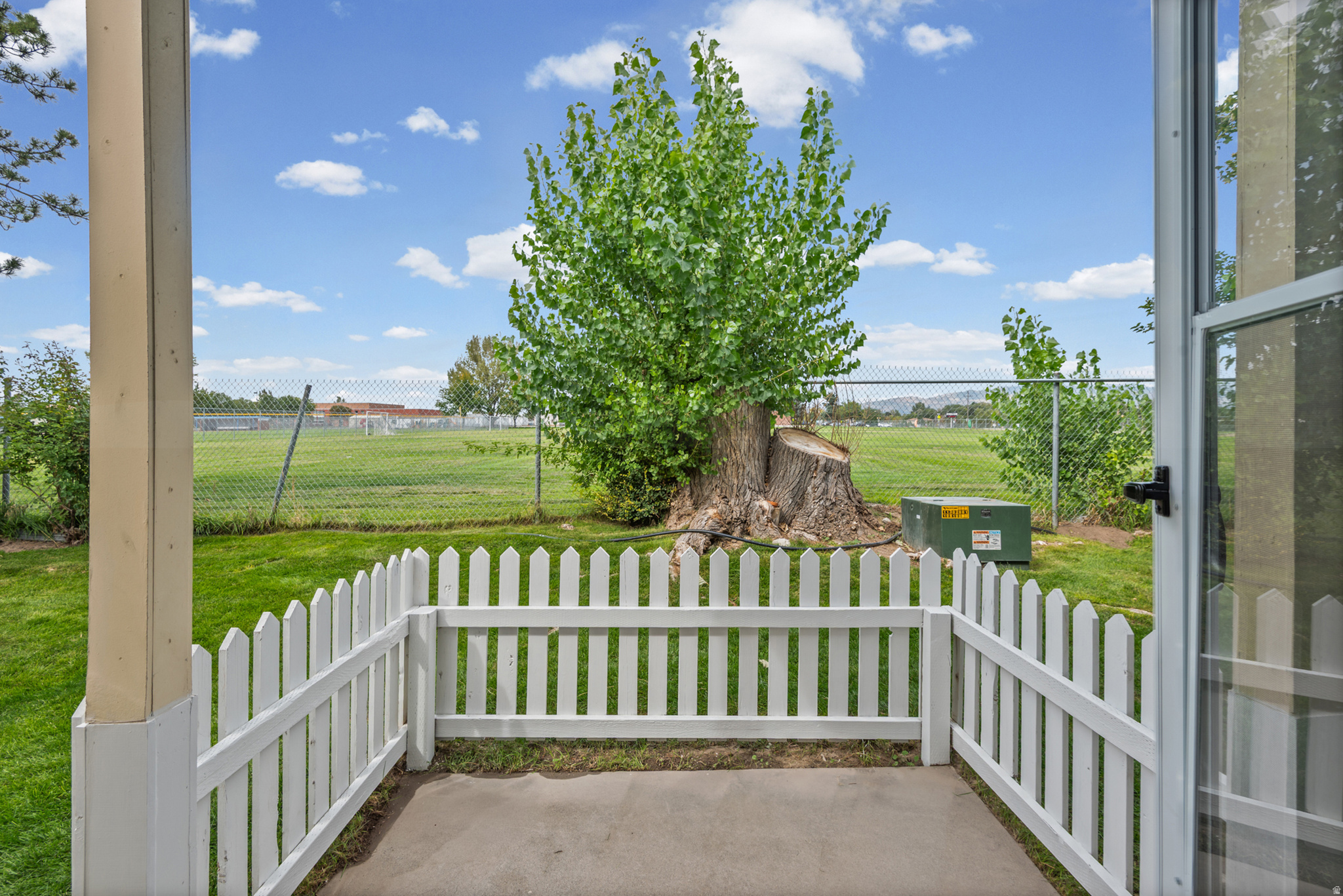 main property photo 20