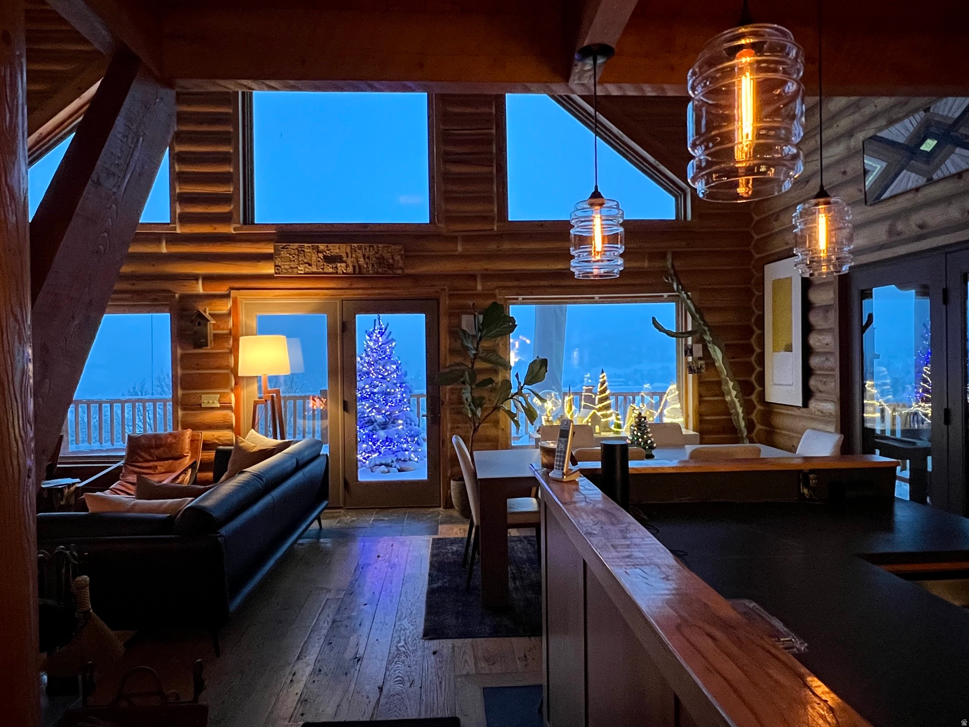 main property photo 51