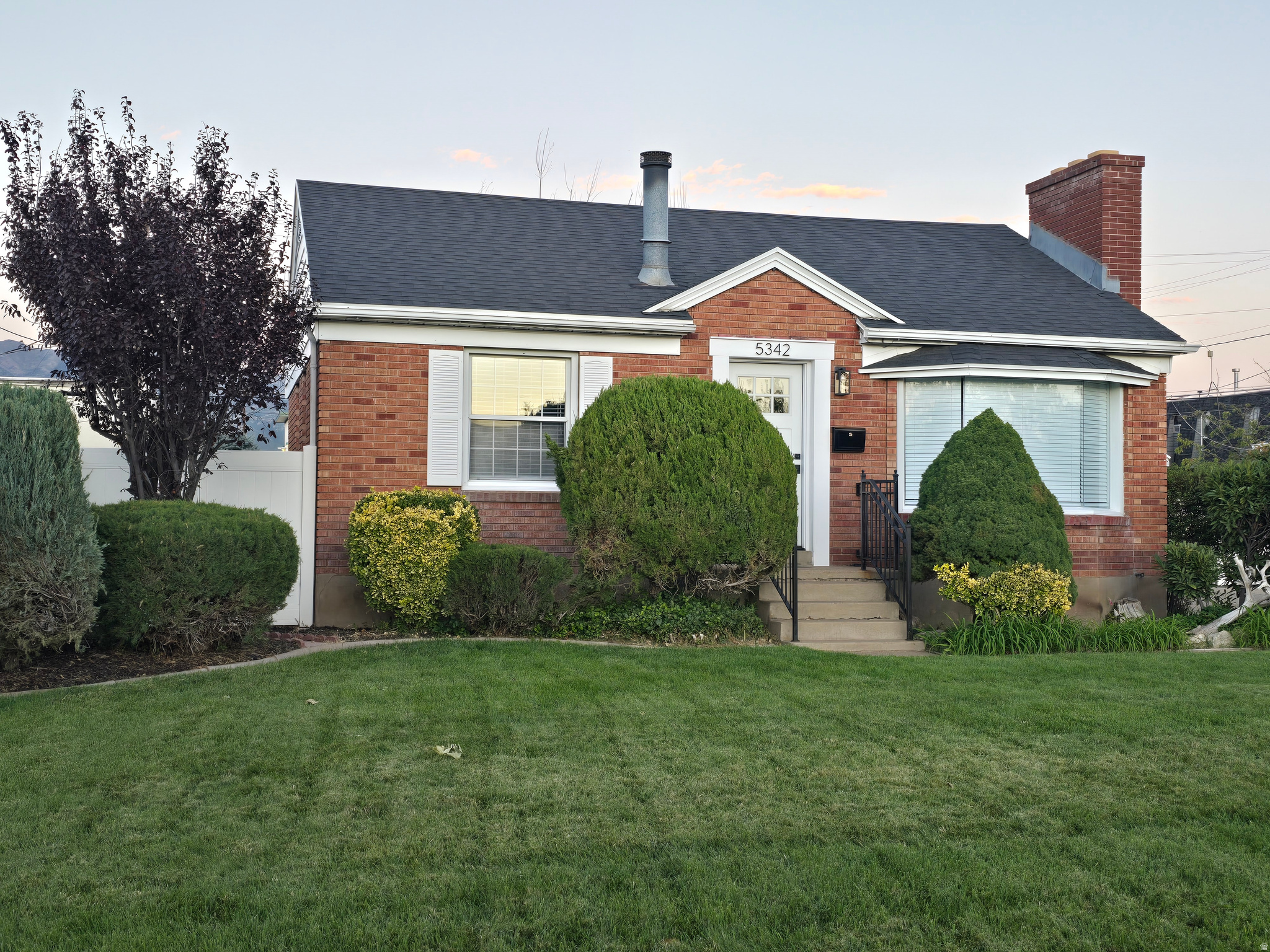 main property photo 25