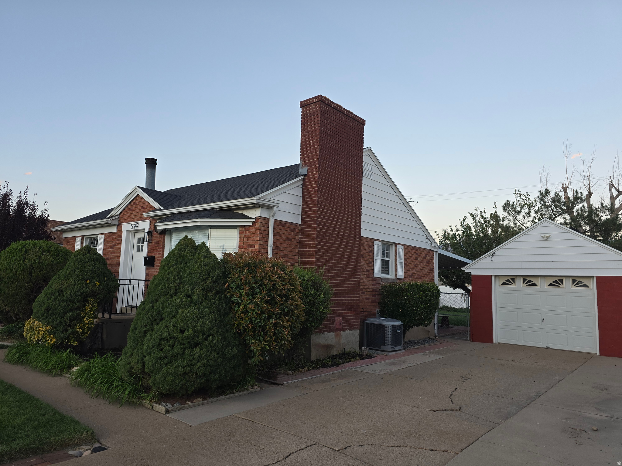 main property photo 26