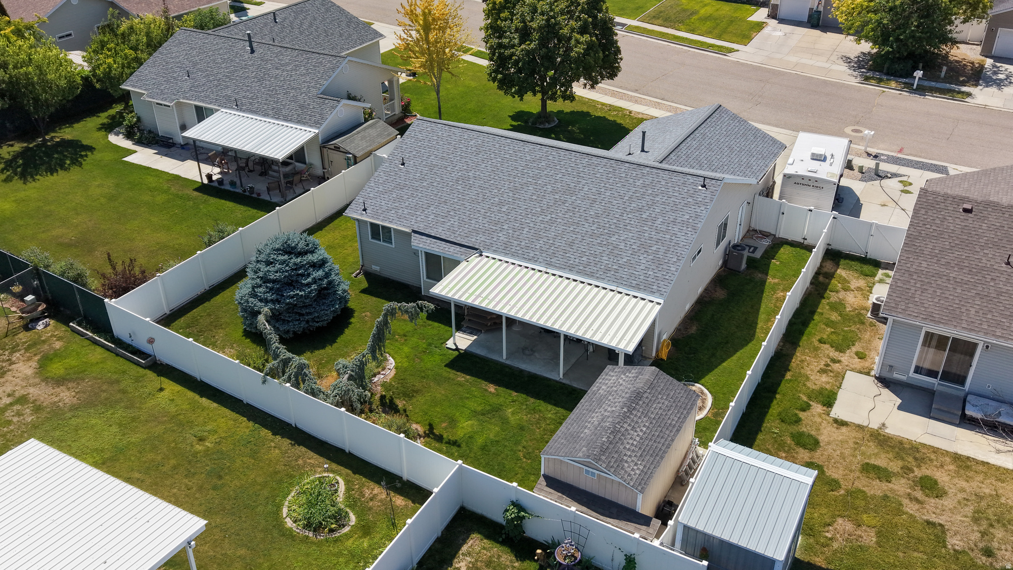 main property photo 31