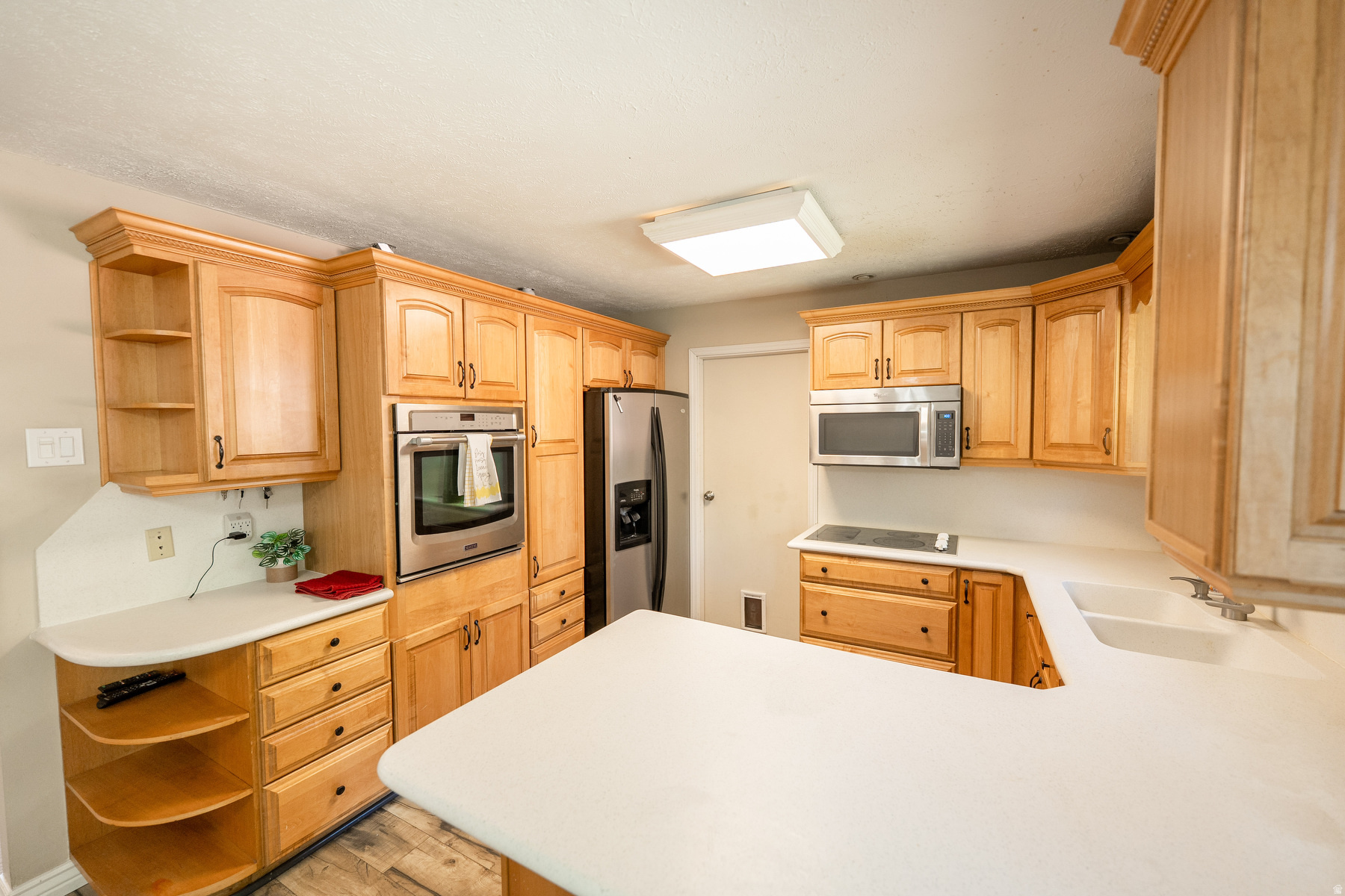 main property photo 10