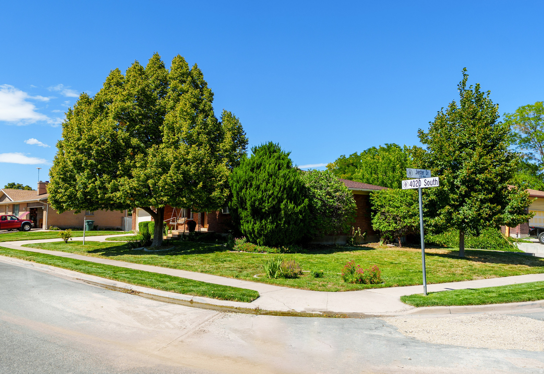main property photo 47