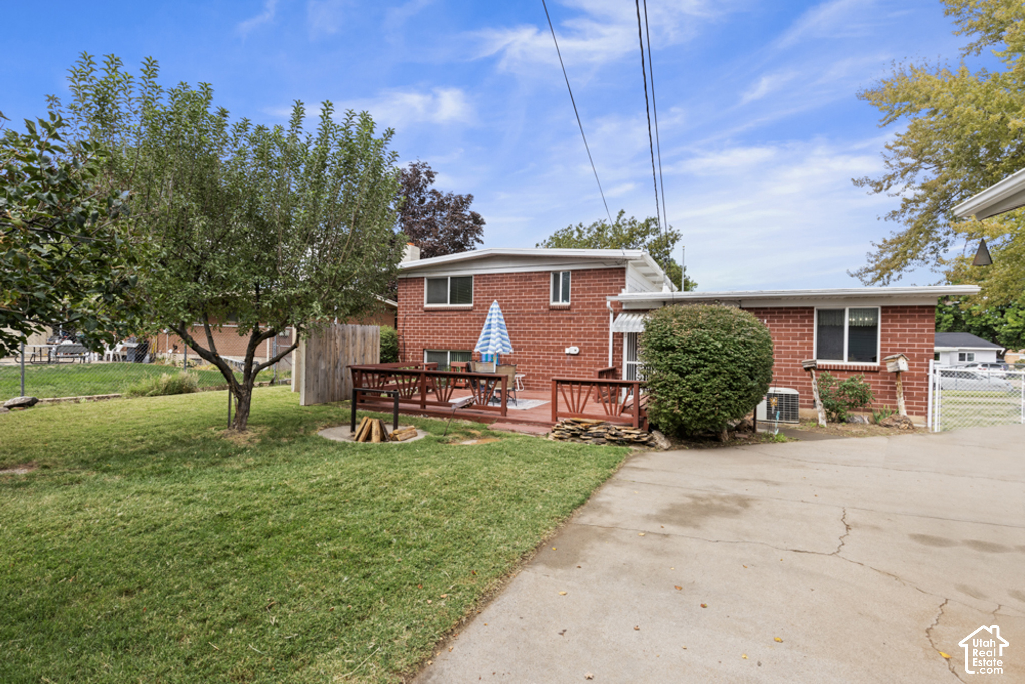 main property photo 23