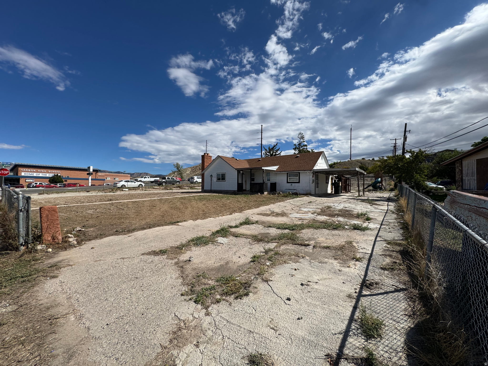 main property photo 23