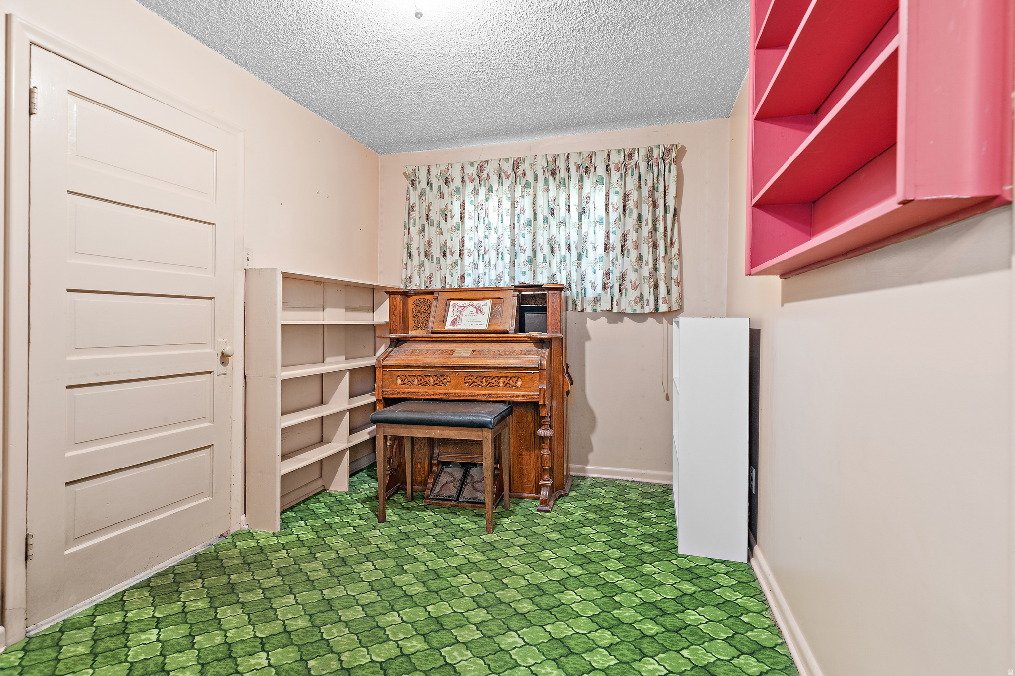 main property photo 12