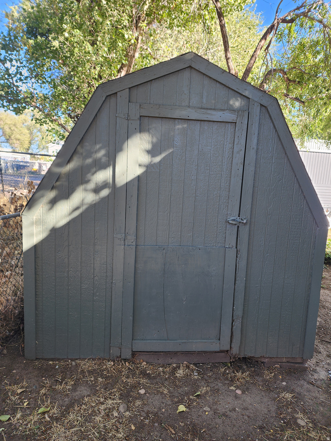 main property photo 12