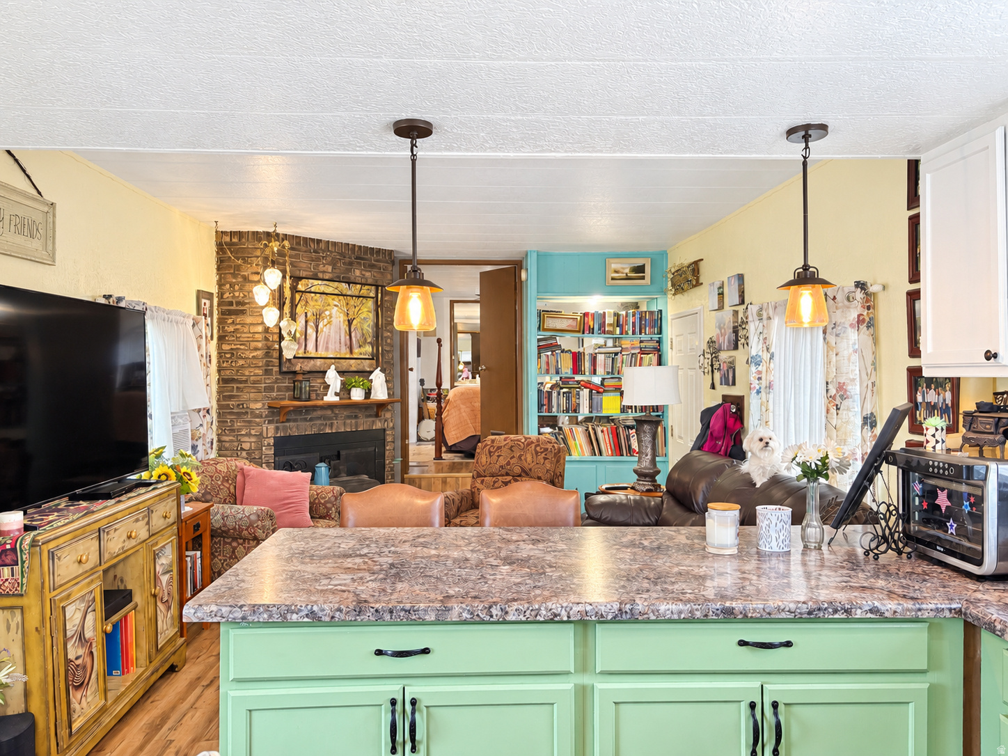 main property photo 6
