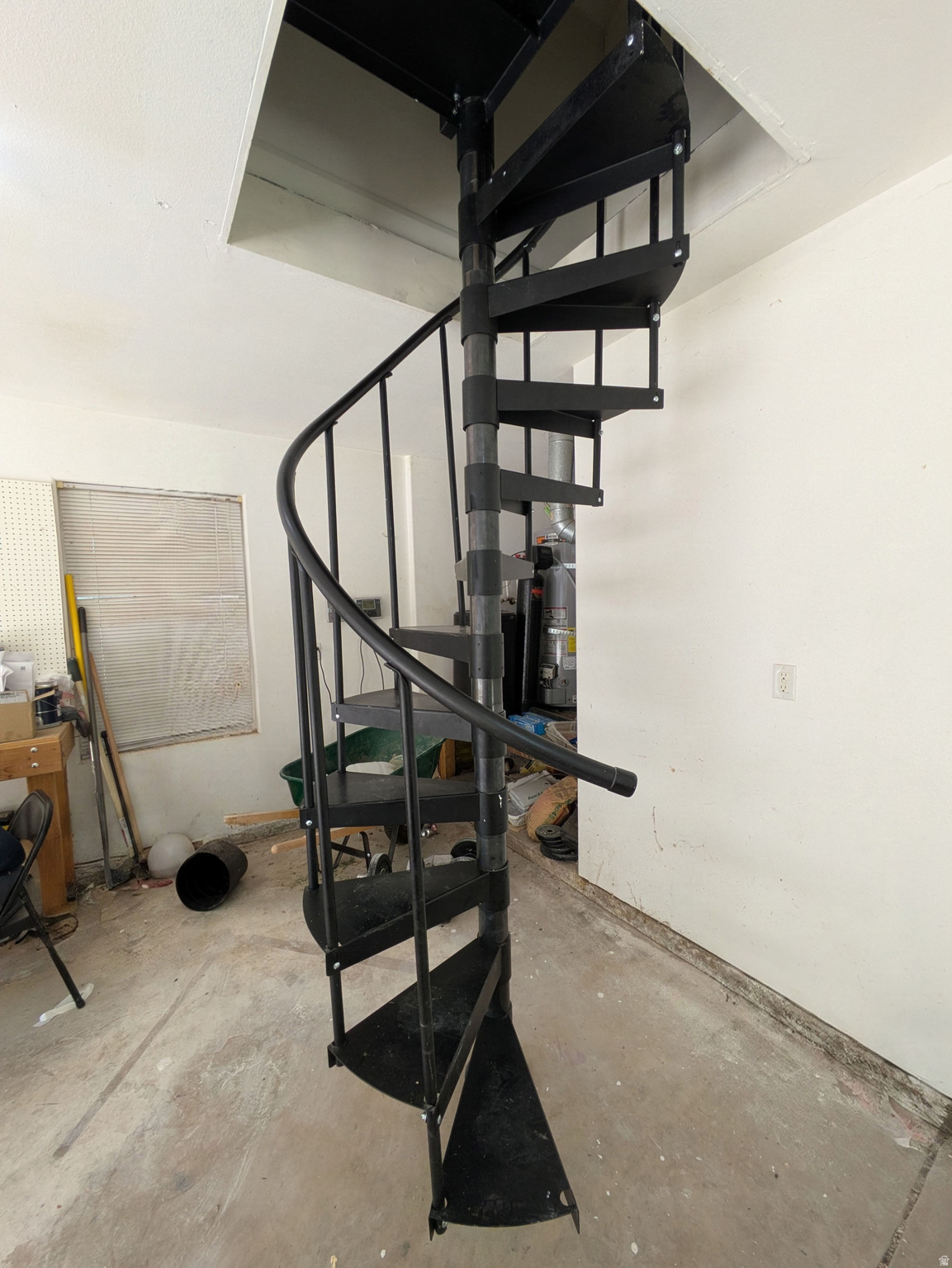 main property photo 10