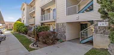 image of property with 2 Bed | 2 Bath | 1,037 Sqft