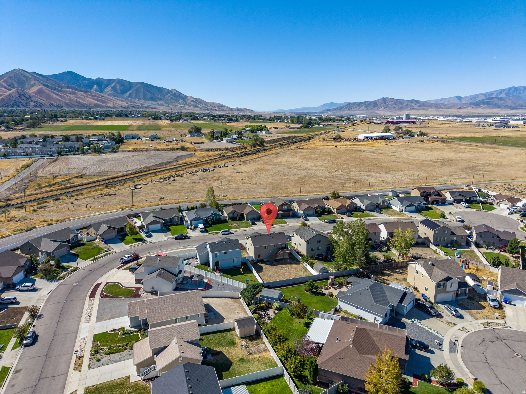main property photo 41