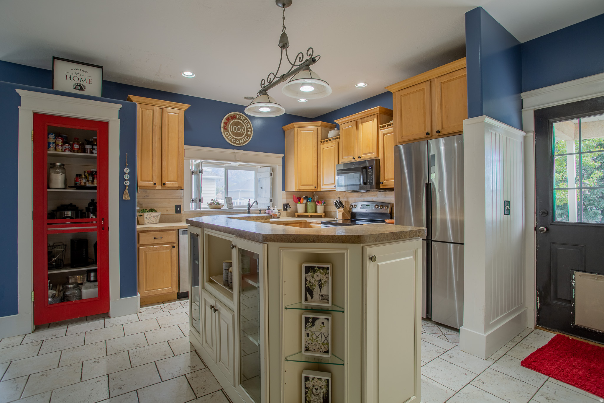 main property photo 15