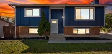 image of property with 4 Bed | 2 Bath | 1,888 Sqft