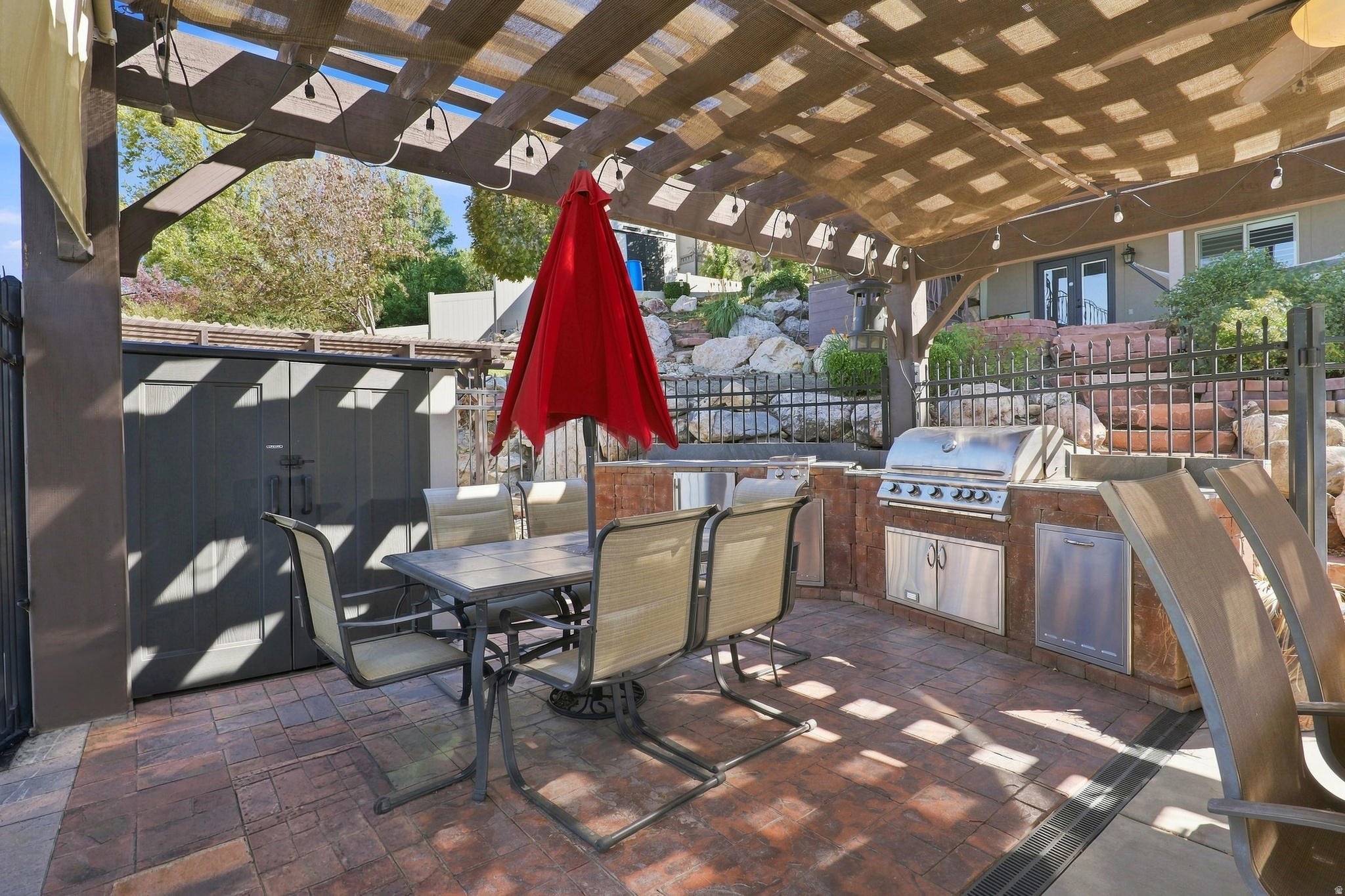 main property photo 24