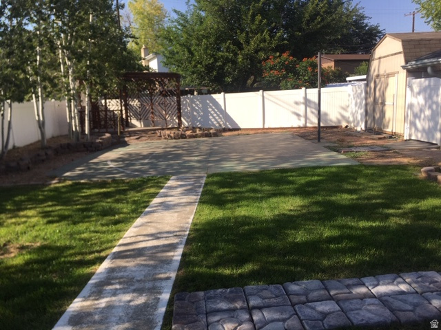 main property photo 17