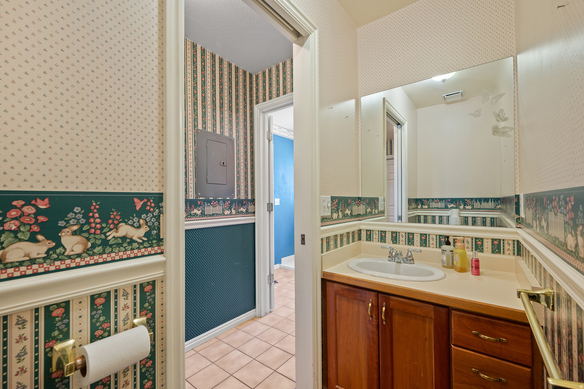 main property photo 12