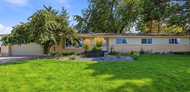 image of property with 4 Bed | 2 Bath | 1,904 Sqft