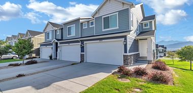 image of property with 3 Bed | 2 Bath | 2,188 Sqft