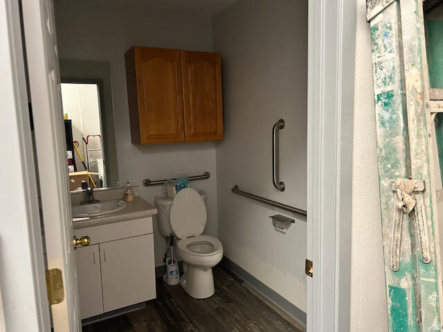 main property photo 6