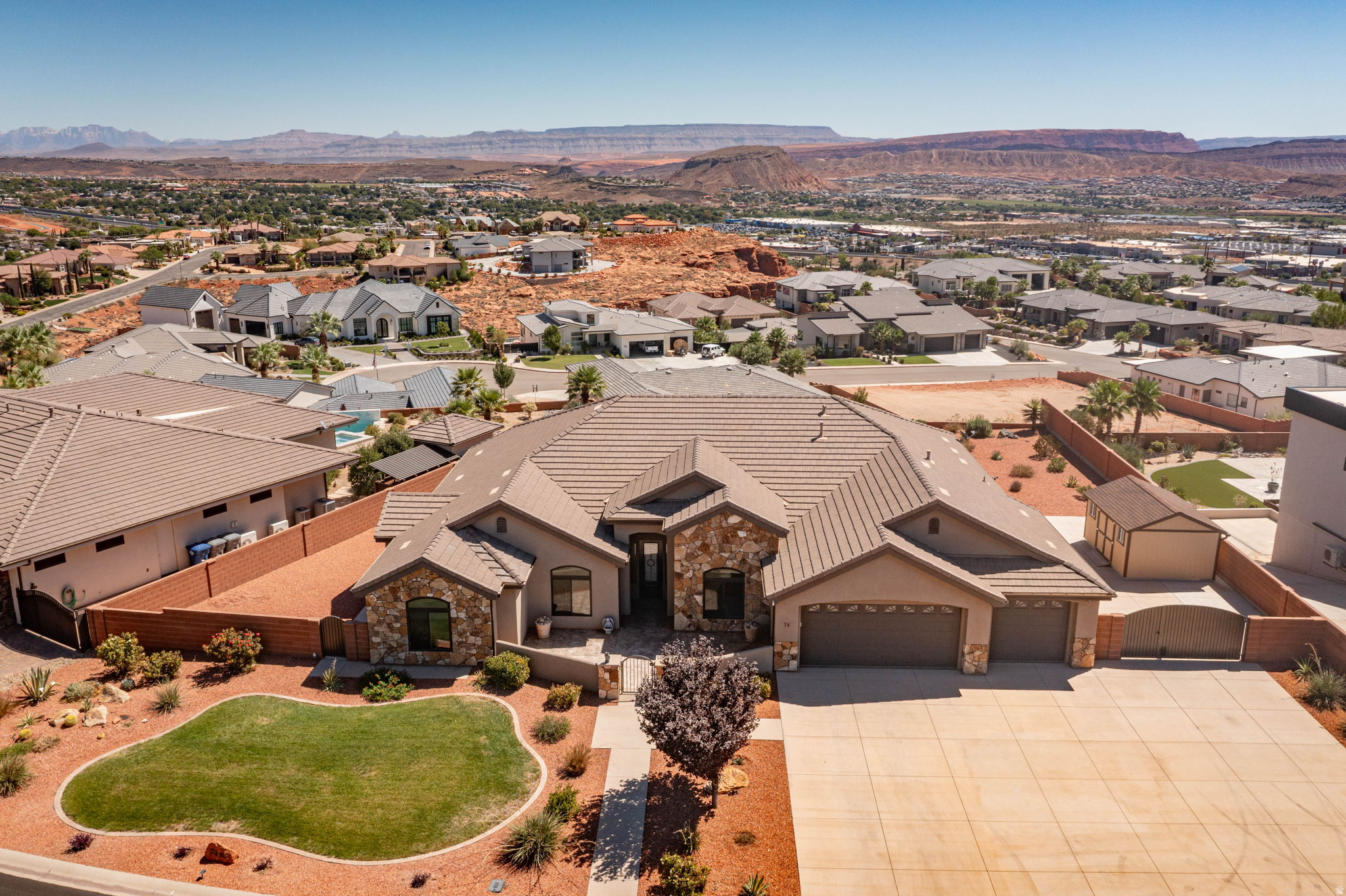 main property photo 2