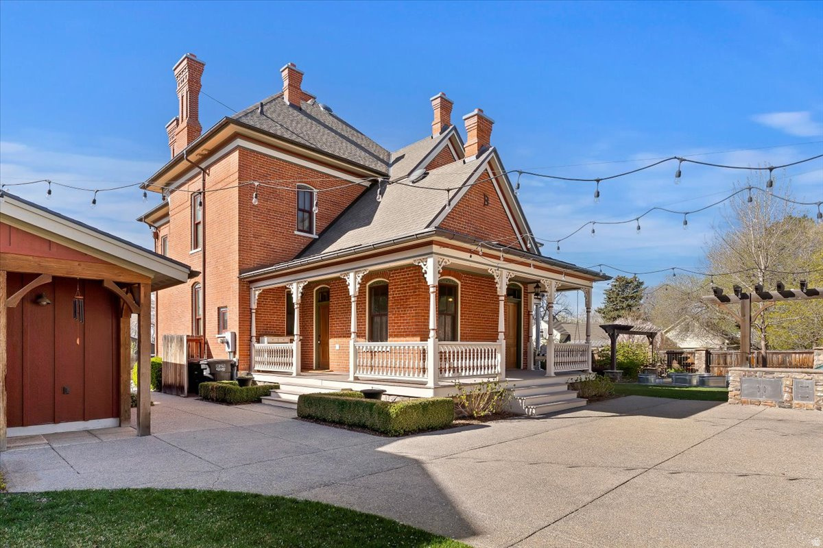 main property photo 35
