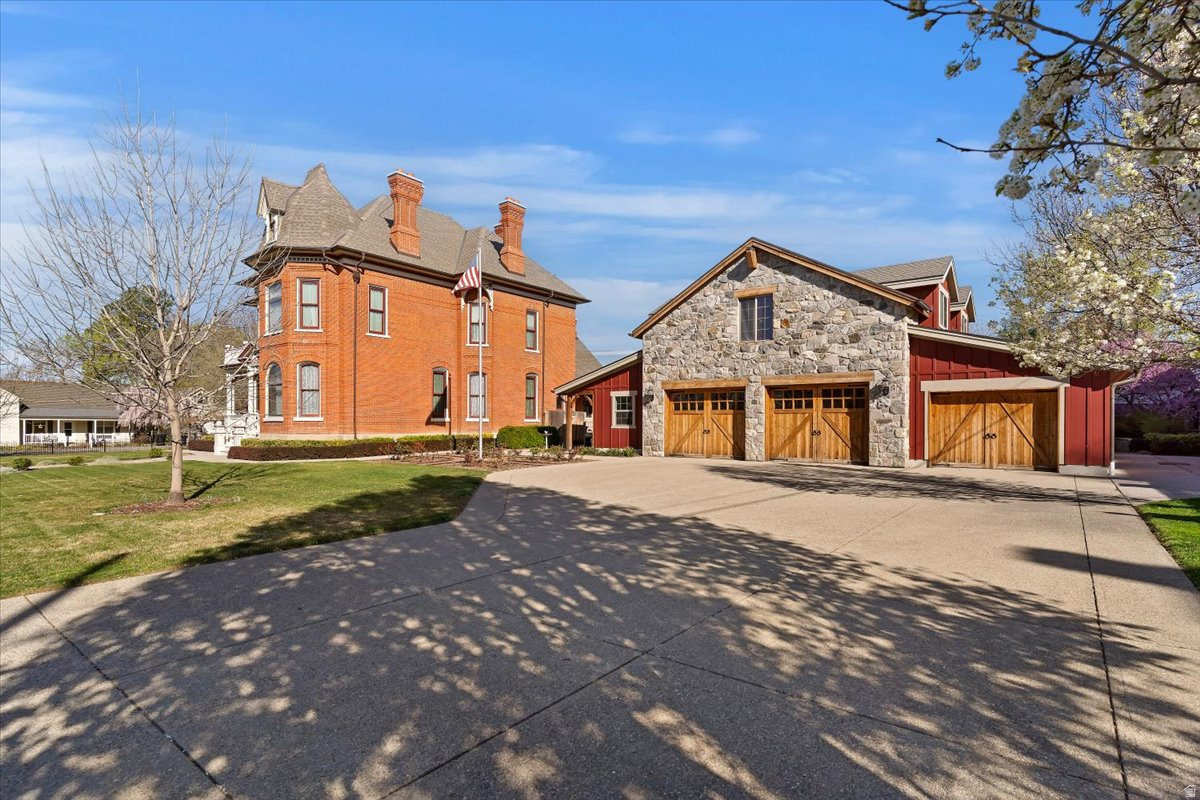 main property photo 44