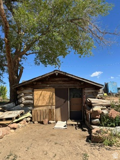 main property photo 25