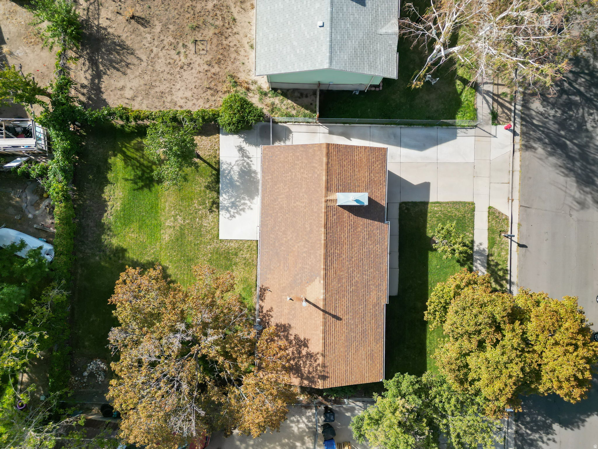 main property photo 24