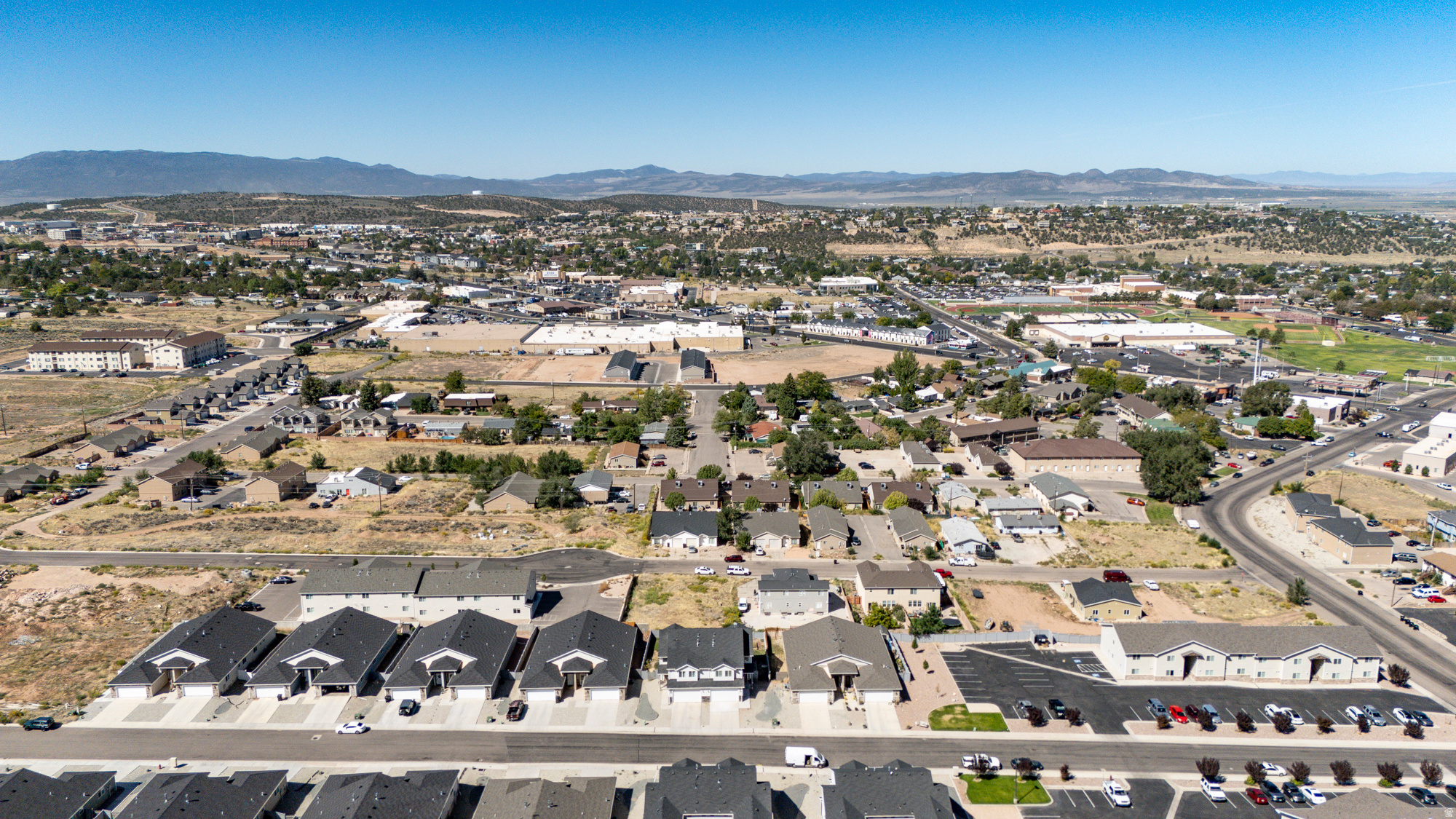 main property photo 50