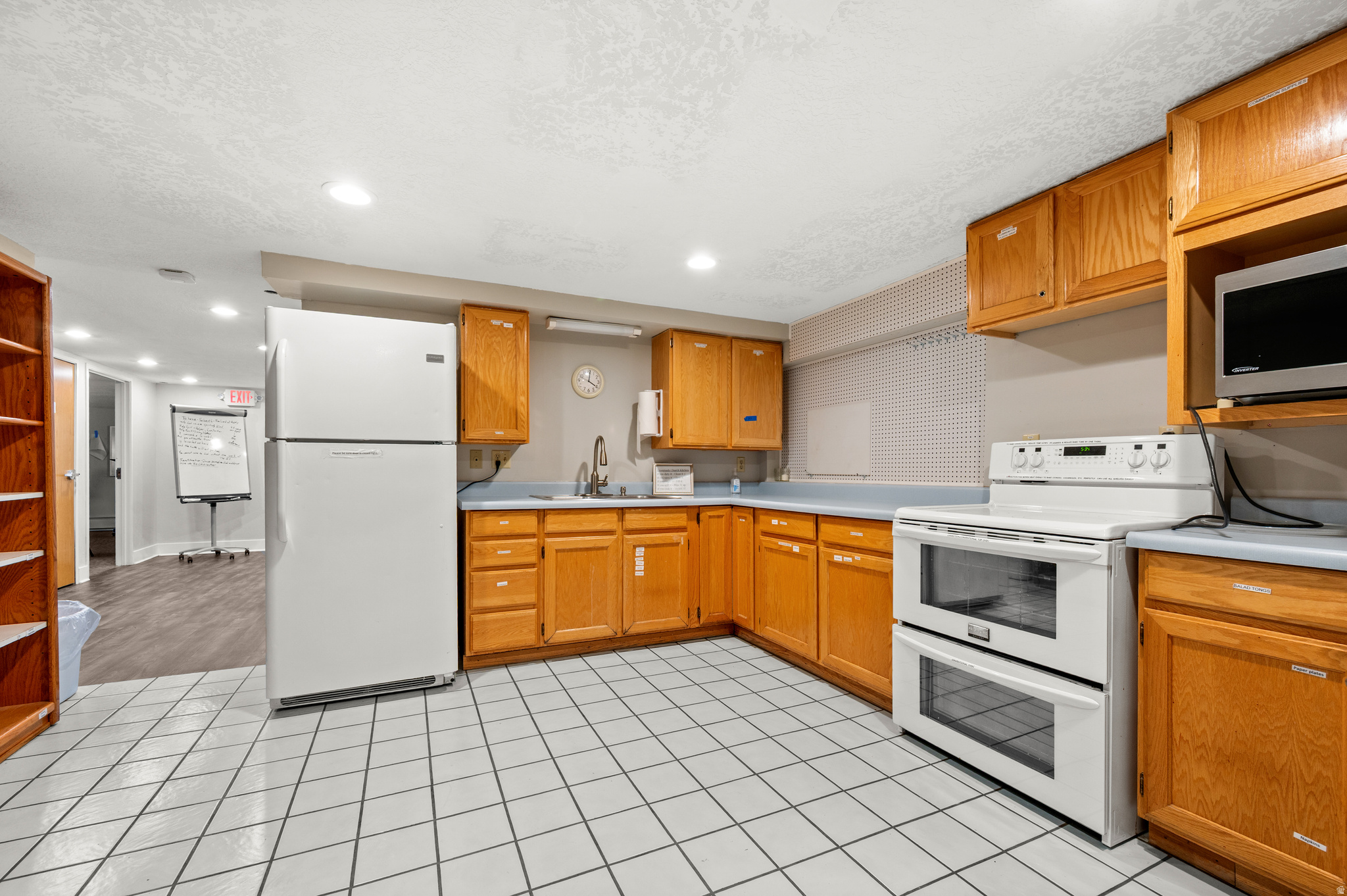 main property photo 16