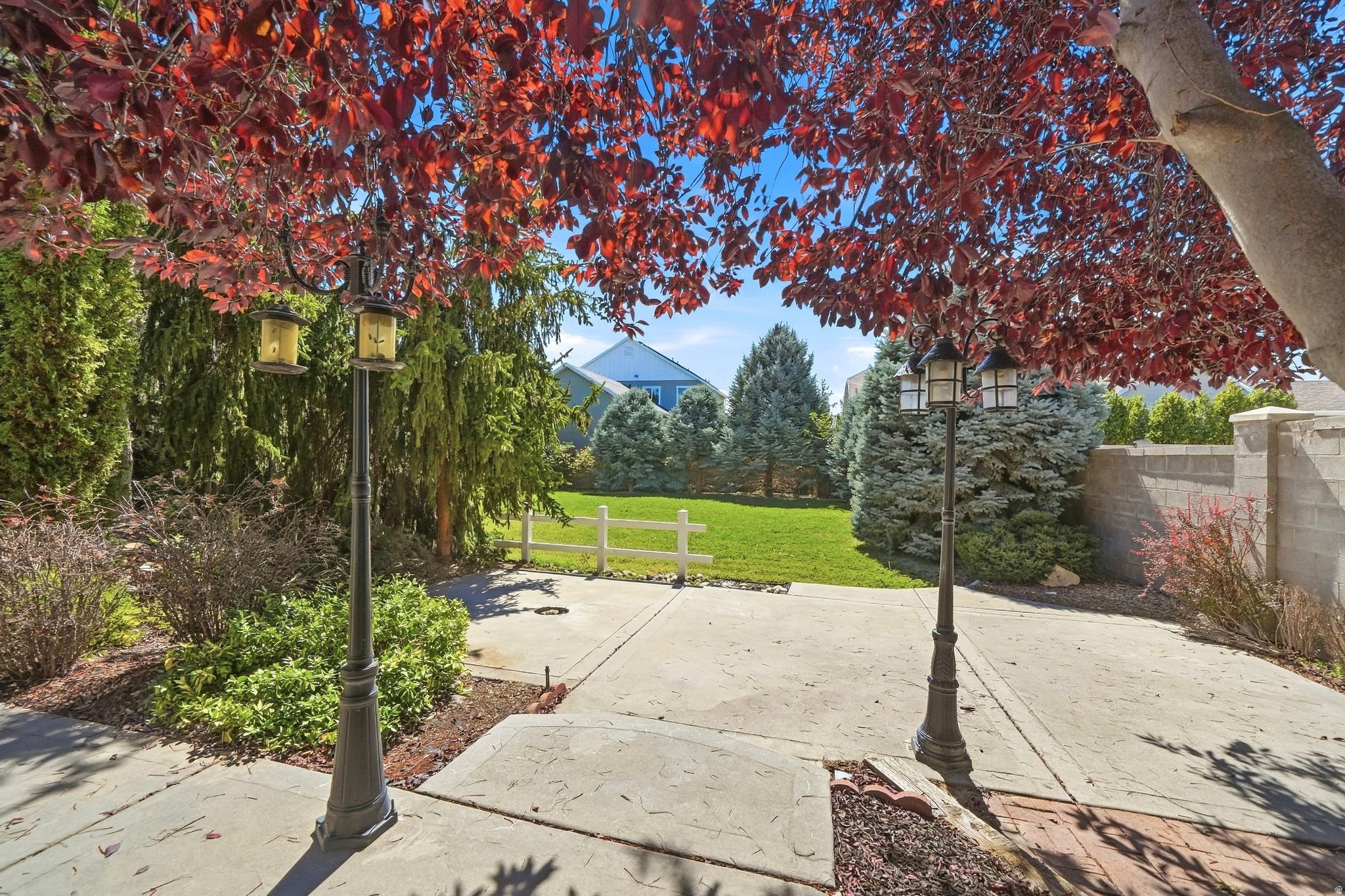 main property photo 50