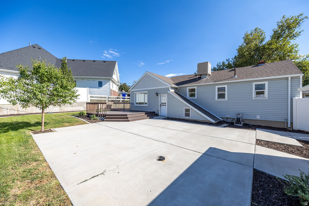 main property photo 20