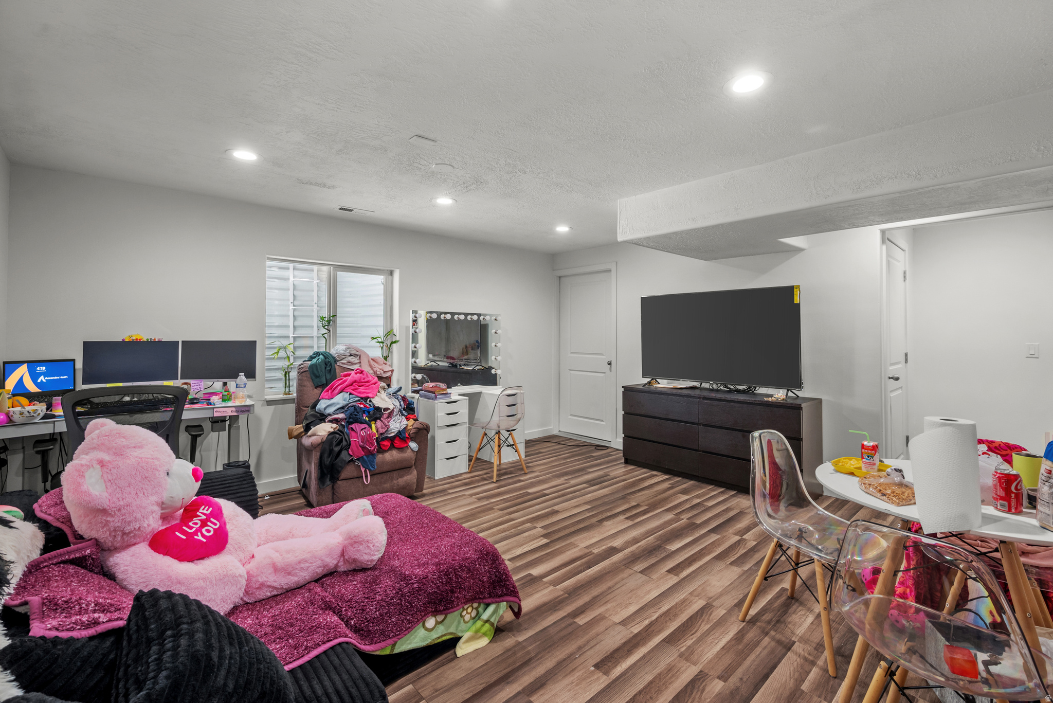 main property photo 24