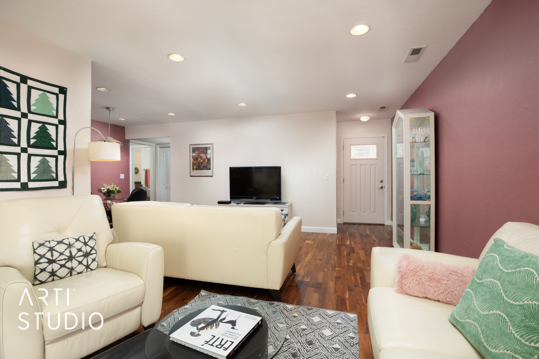 main property photo 12