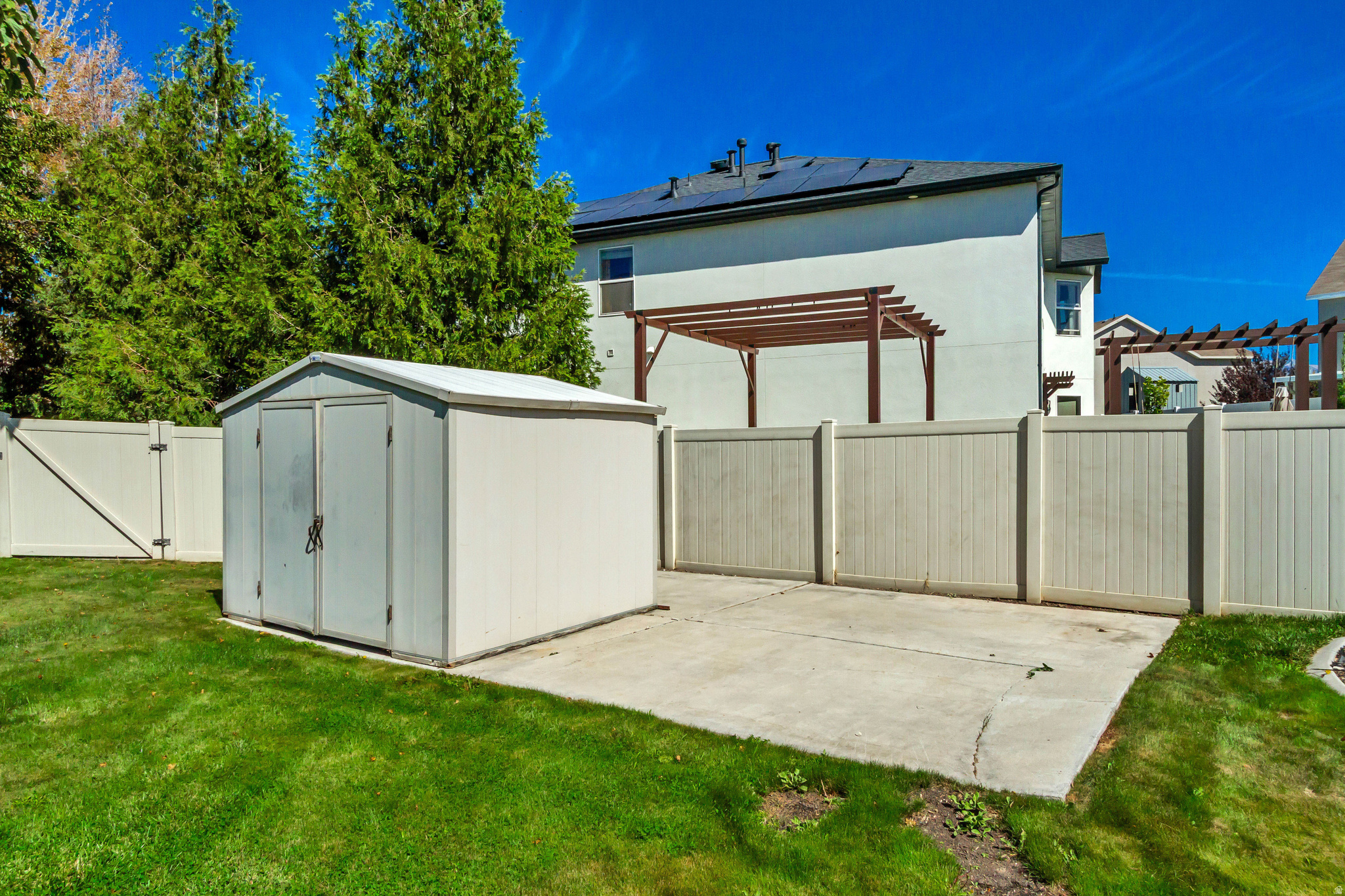 main property photo 29