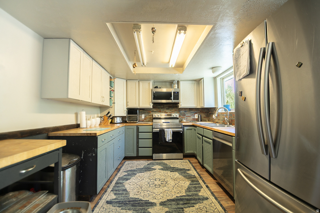 main property photo 7