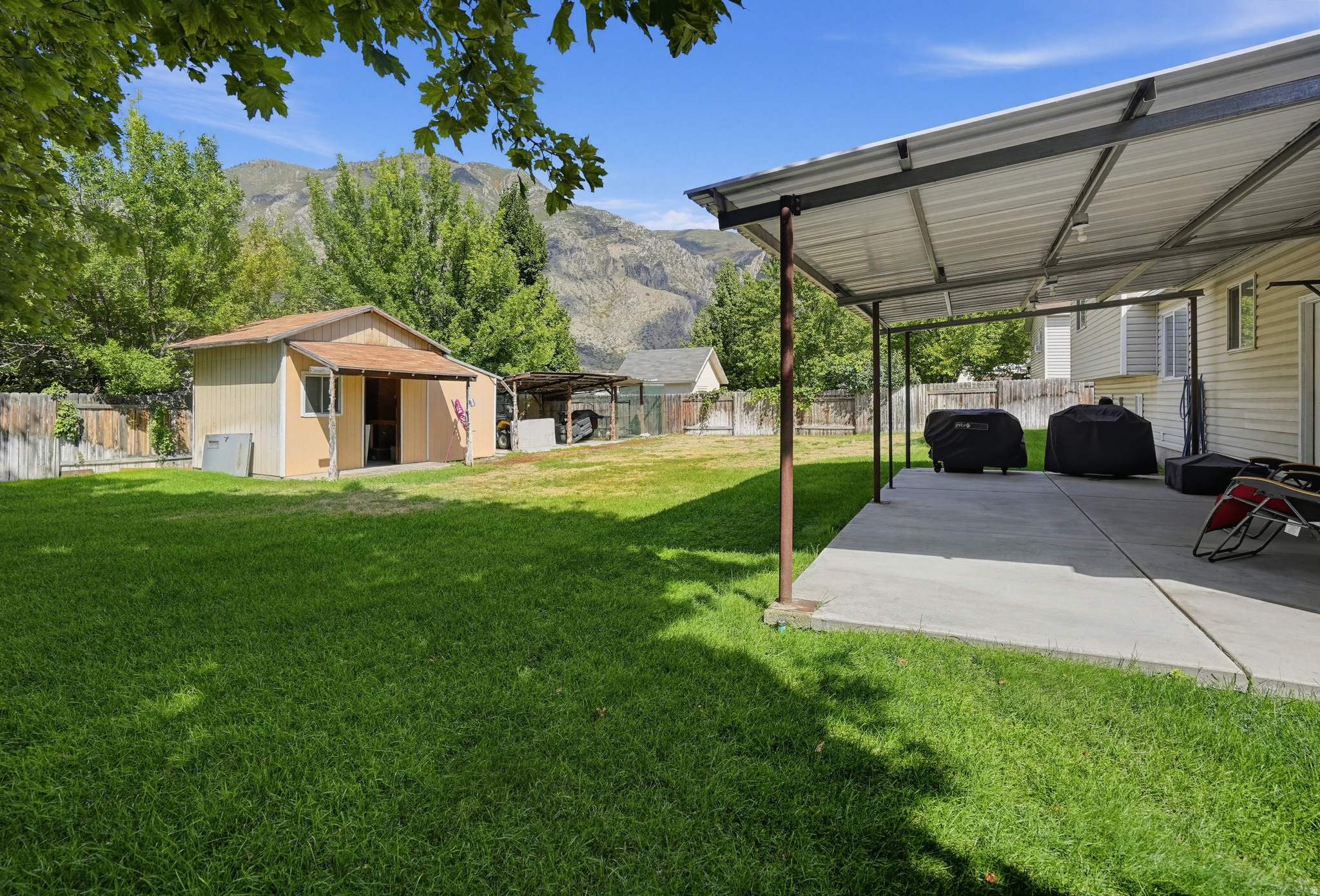 main property photo 5