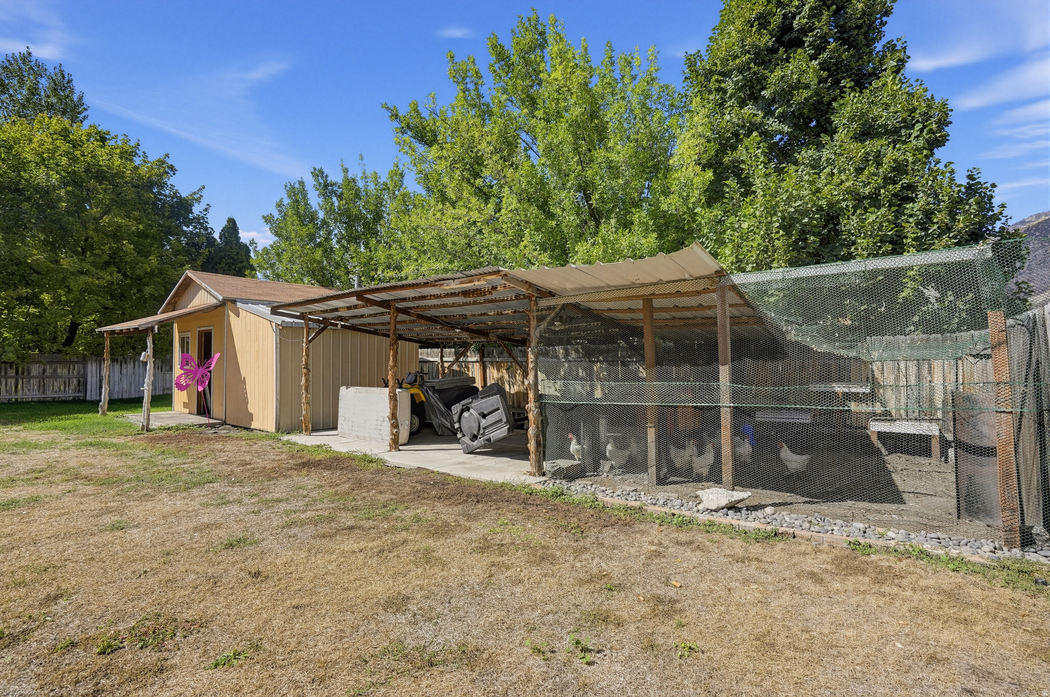 main property photo 9