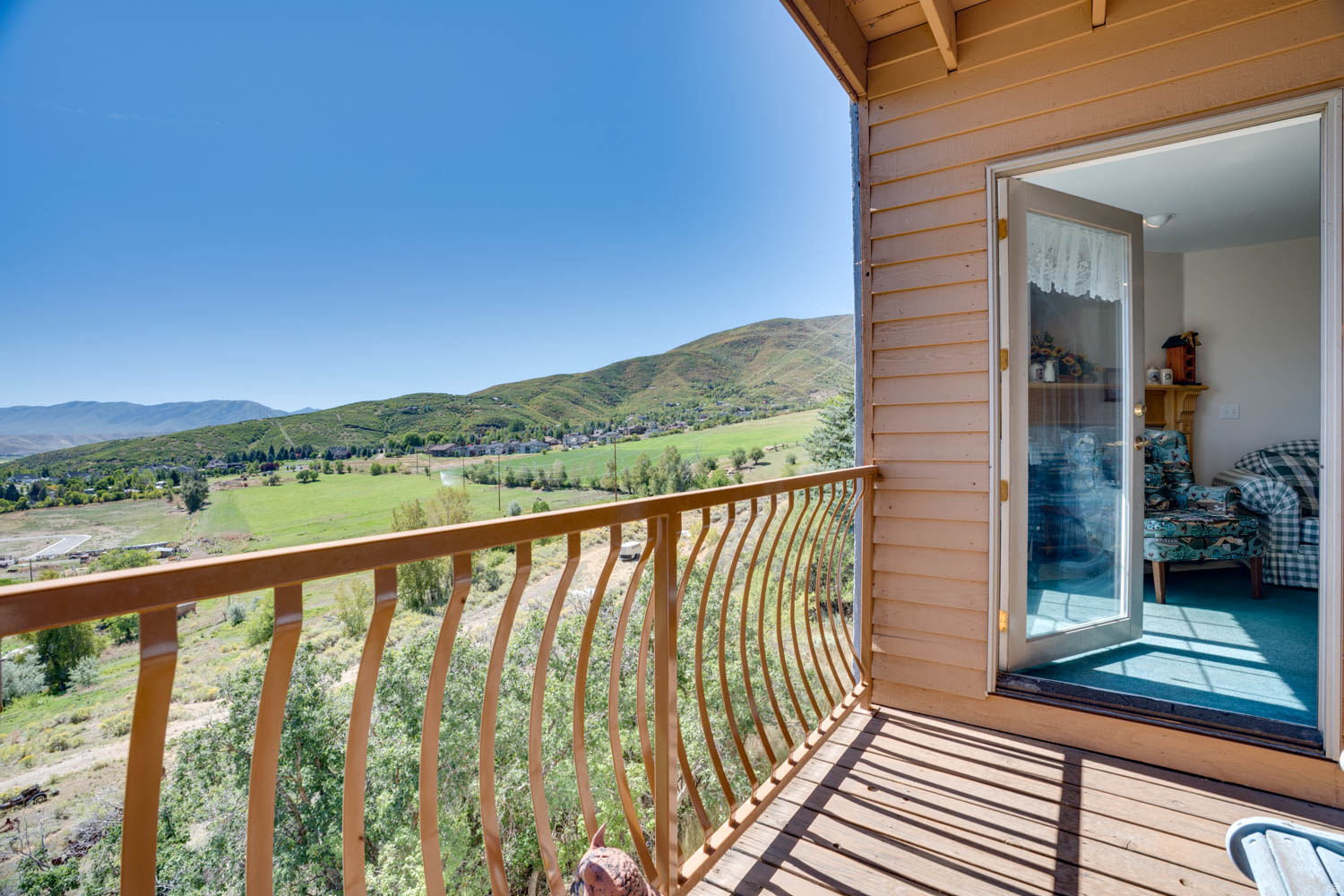 main property photo 12