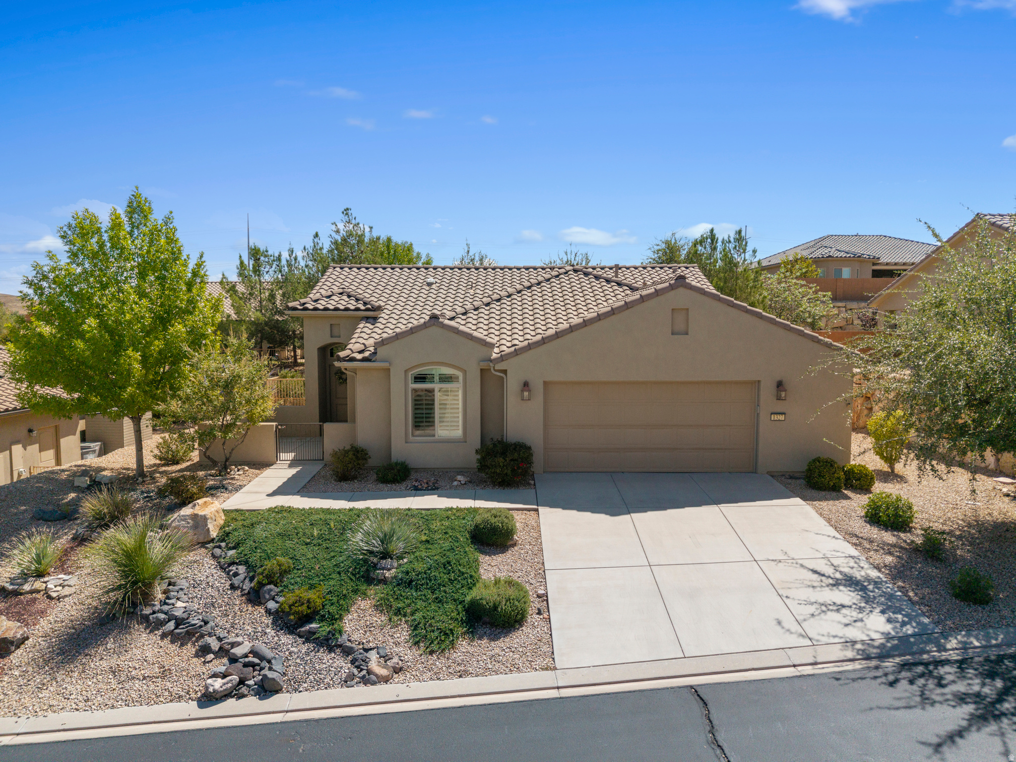 main property photo 0