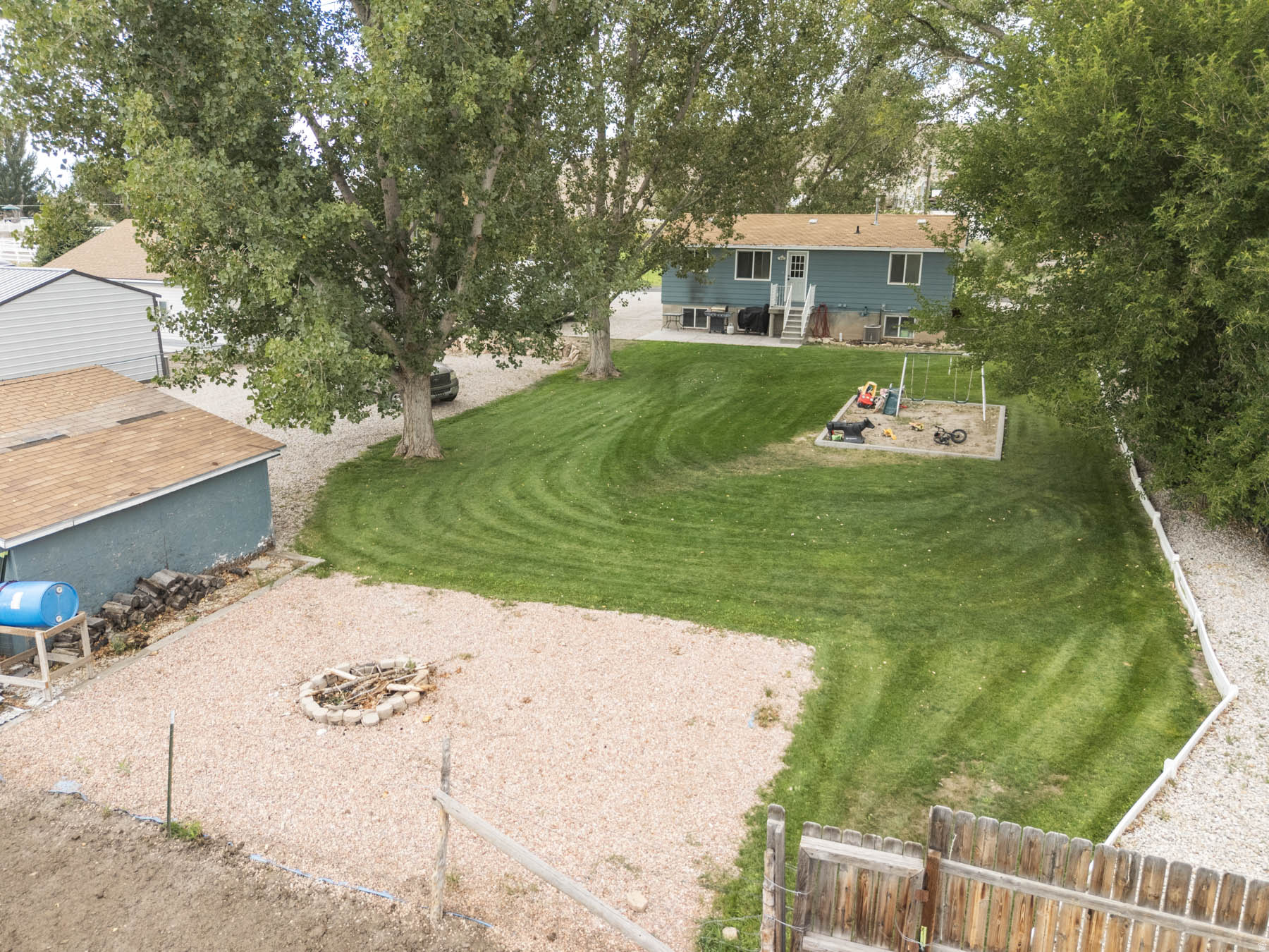 main property photo 49