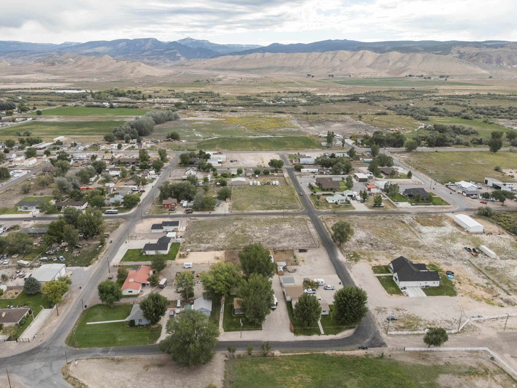 main property photo 54