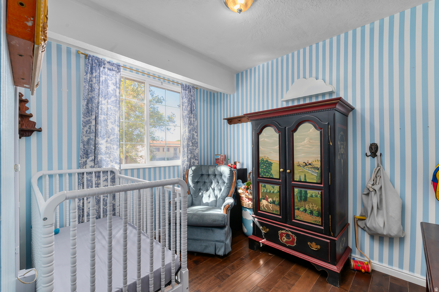 main property photo 20