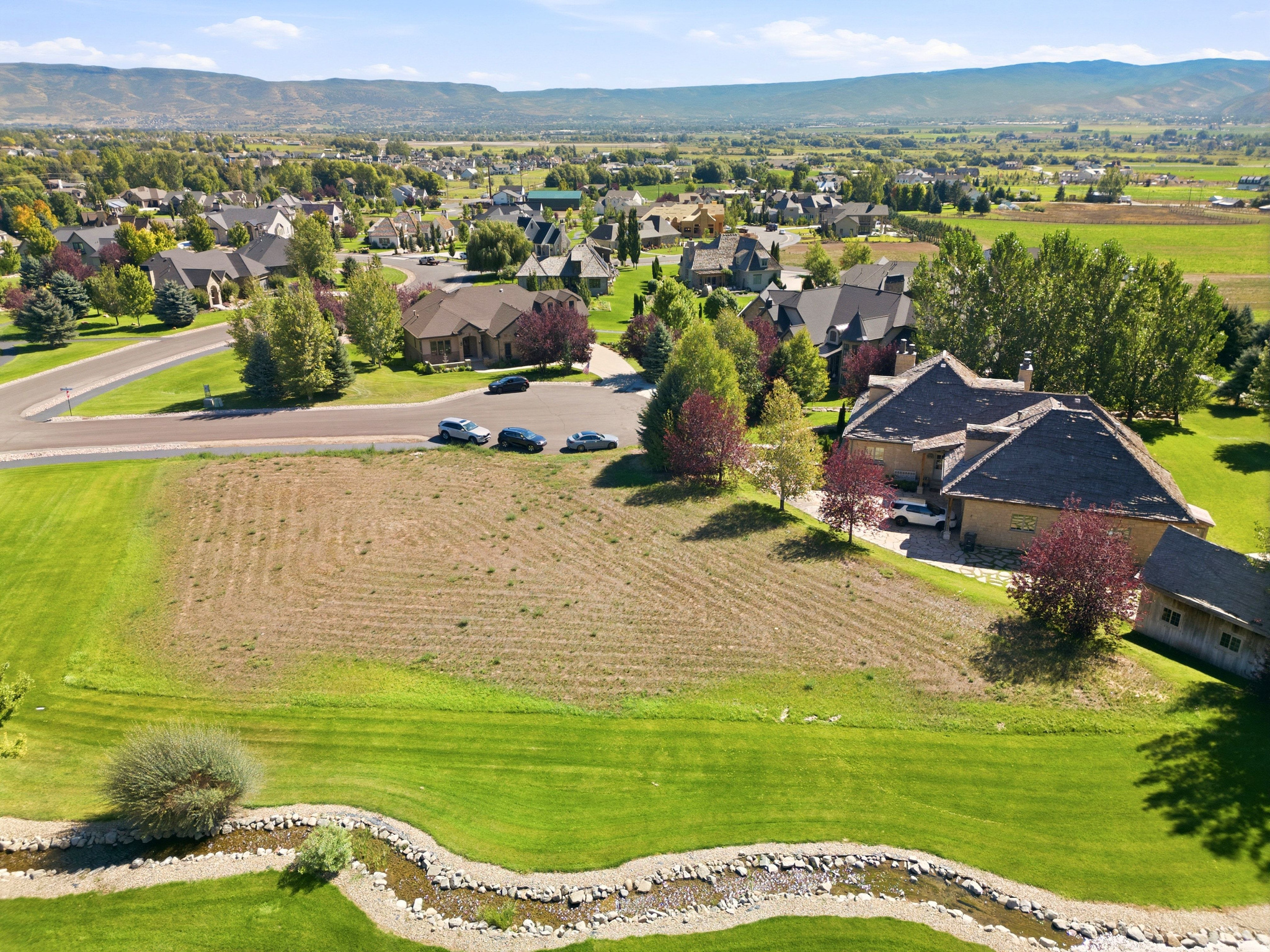 main property photo 5