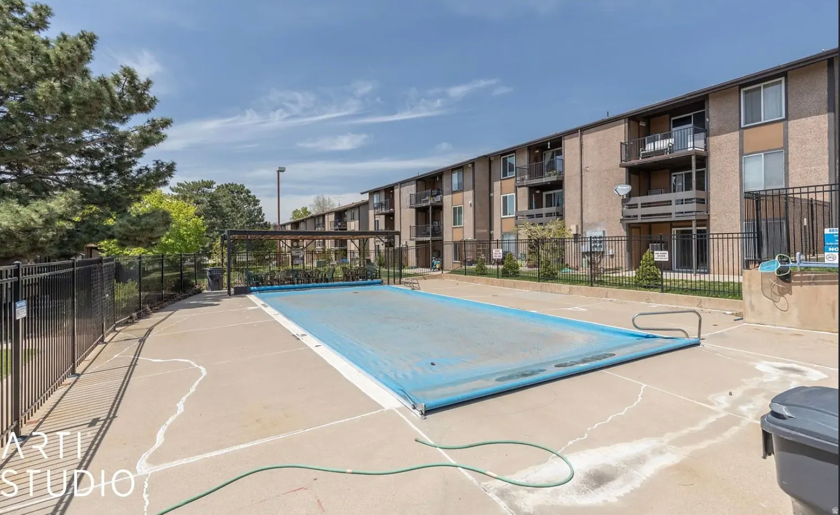 main property photo 10