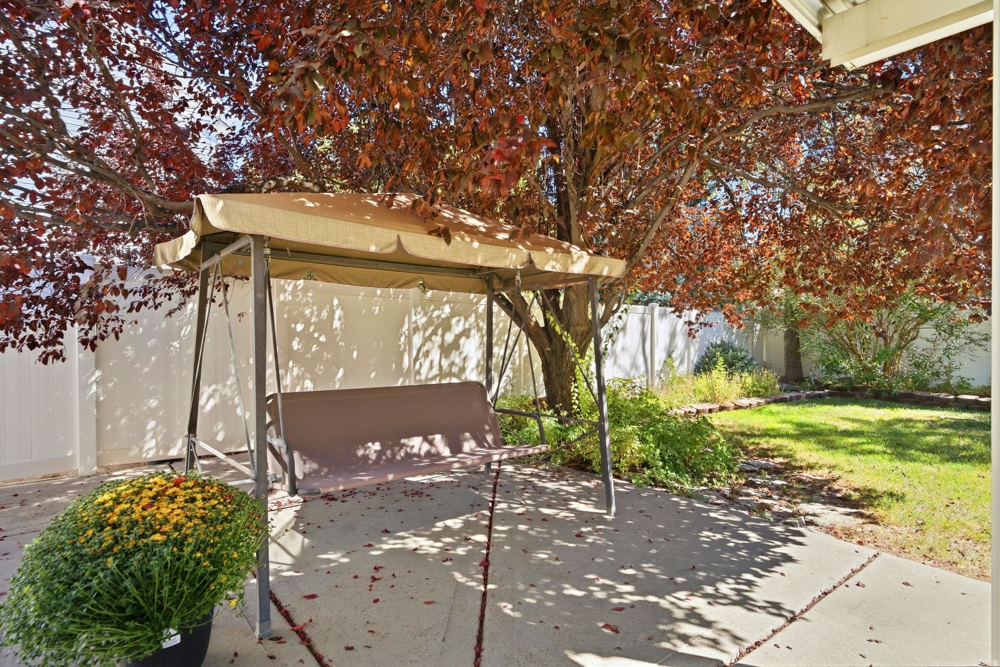 main property photo 51