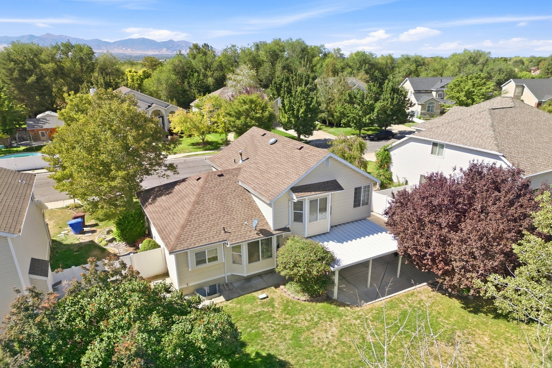 main property photo 68