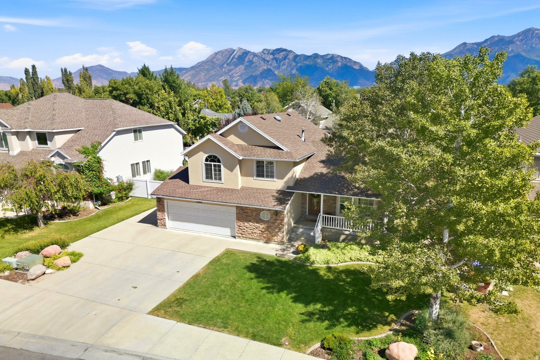 main property photo 77