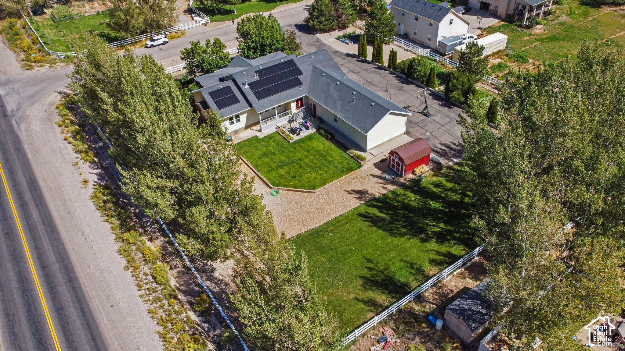 main property photo 27