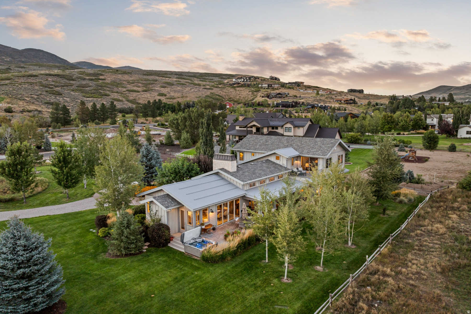 main property photo 18